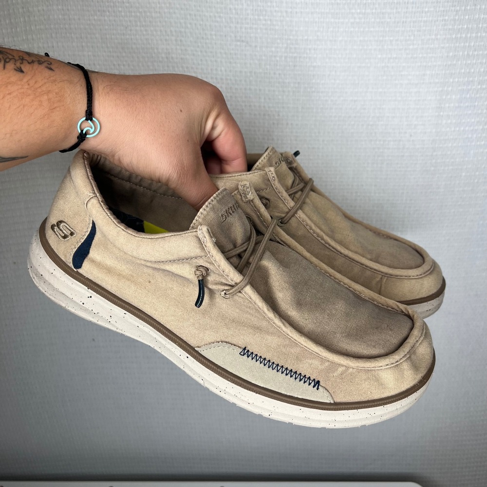 Skechers Relaxed Fit Mens 10.5 Taupe Canvas Loafers Memory Foam 210608 TPE